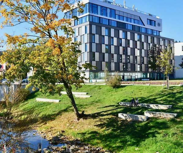 Hotel Am Remspark 3*